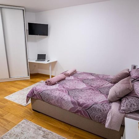 Sky Apartments Novi Sad Buitenkant foto