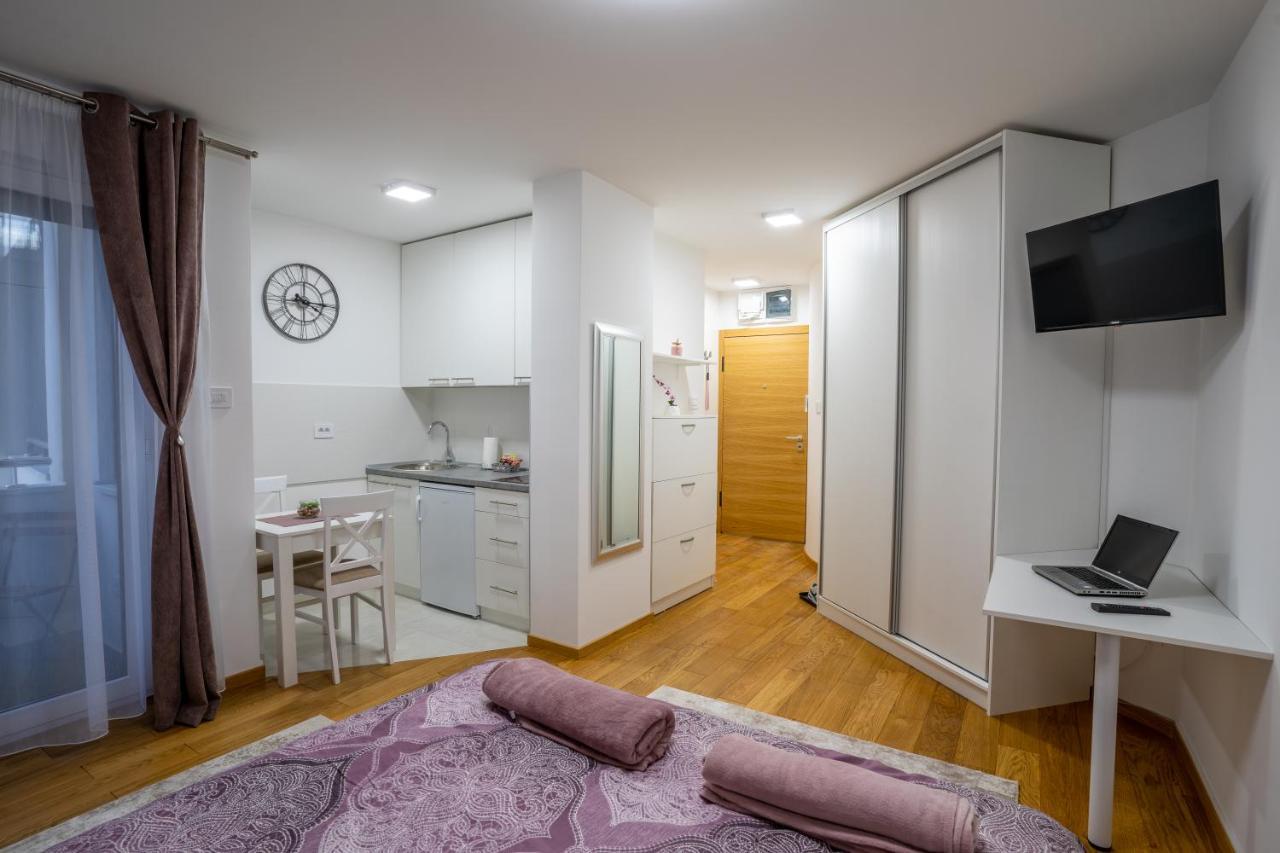 Sky Apartments Novi Sad Buitenkant foto