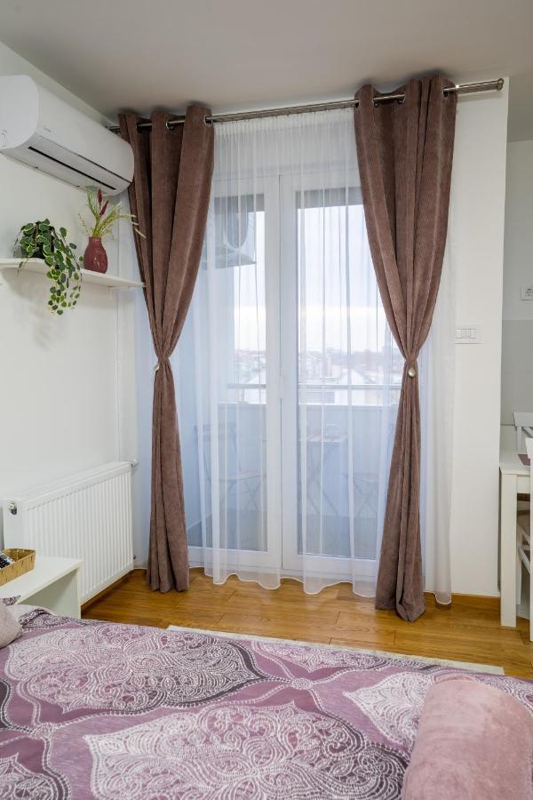 Sky Apartments Novi Sad Buitenkant foto